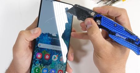 Jak wypada wytrzymałość Galaxy S20 Ultra, czyli smartfona za niemal 6000 złotych