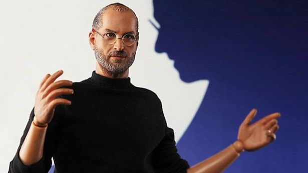 Figurka Jobsa – niesmaczny żart na Nowy Rok?
