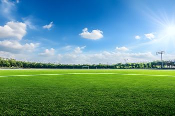 Radom: Liceum Kochanowskiego będzie miało nowe boisko sportowe