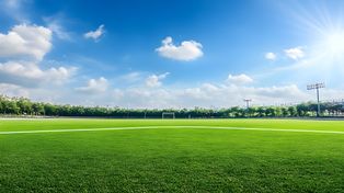 Radom: Liceum Kochanowskiego będzie miało nowe boisko sportowe
