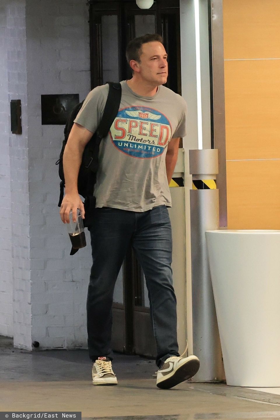 Ben Affleck na parkingu w
Beverly Hills