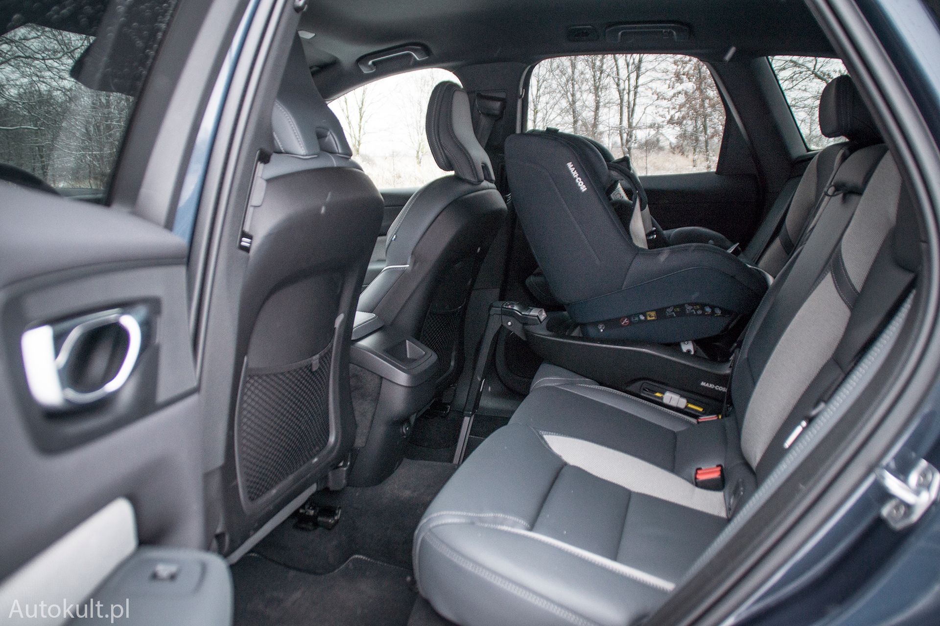Volvo XC60 B4 face lifting (2022)
