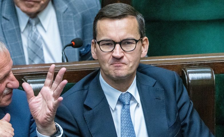 Co dalej z "500 plus"? Posłowie chcą waloryzacji, premier mówi "nie"