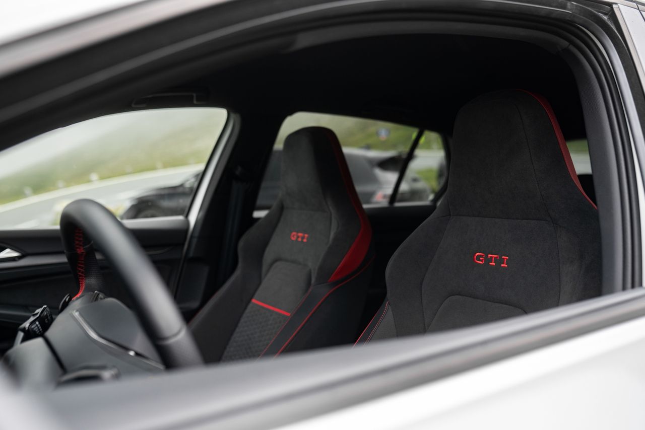 Gran turismo: Volkswagen Golf GTI Clubsport i R w Alpach