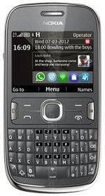 Nokia Asha 302 posiada klawiaturę QWERTY