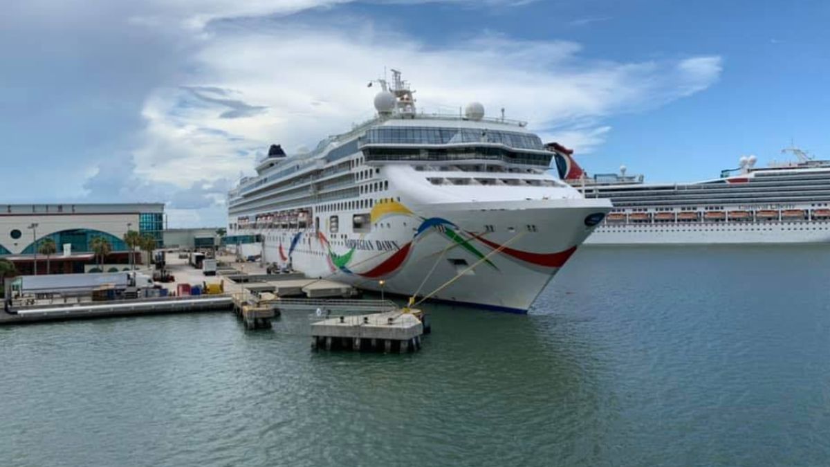 Statek Norwegian Down