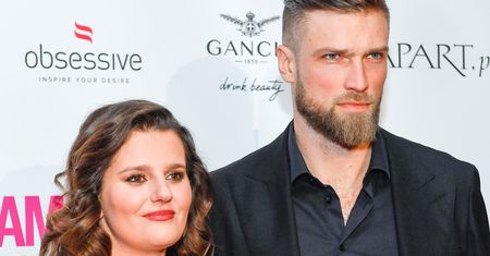 Zofia Zborowska na gali Kobieta Roku Glamour. Aktorka pojawiła się z symboliczną kartką