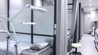 Szok na SOR we Wrocławiu. Pacjent czekał godzinami. "Było za późno"