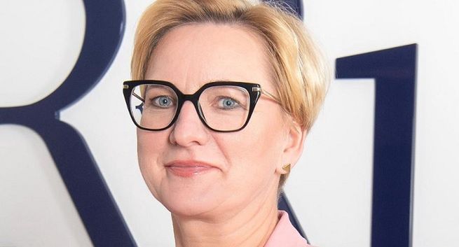 MON kupił zegarek za 6 tys. zł. Miał być prezentem dla polityka z Korei, znaleziono go u członkini KRRiT