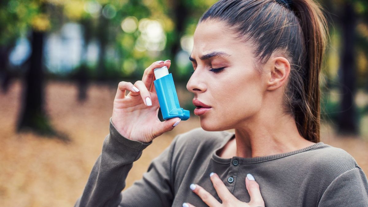 Rodzaje astmy, które zostały wyodrębnione przez ekspertów, to: astma wysiłkowa, astma kaszlowa, astma zawodowa oraz astma nocna.