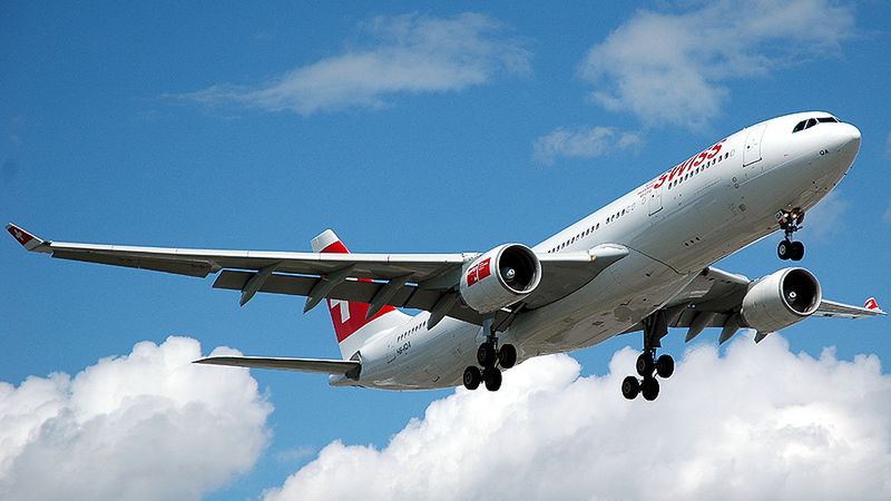 Wyjeżdżasz za granicę? MSZ wyślę Ci SMS-a o zagrożeniach, ruszyła rejestracja podróży 1