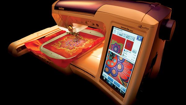 Brother's Quattro 6000D, czyli szycie w HD 1