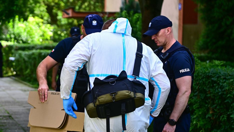 Policjanci na miejscu zbrodni - zdjęcie ilustracyjne