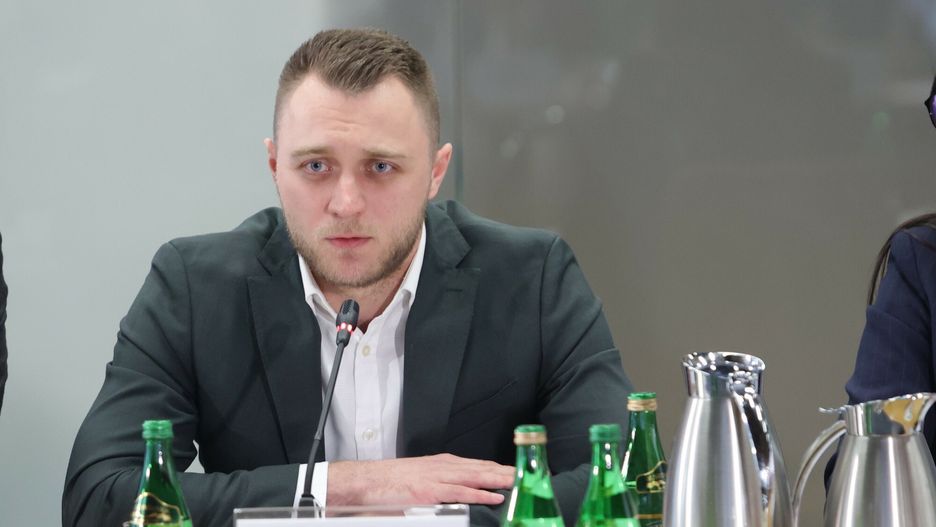 Afera wizowa. Współpracownik Wawrzyka przyznał się do korupcji