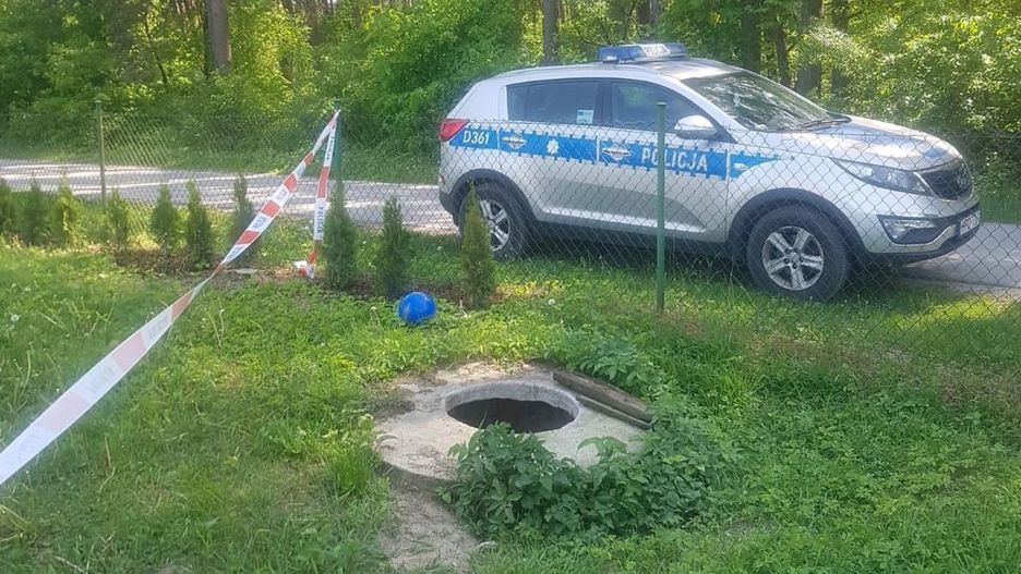 Dziecko wpadło do przydomowego szamba w  Majdanie Sopockim