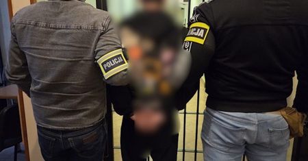 Bezczelny 20-latek przyszedł do seniorki. Spłoszyli go sąsiedzi