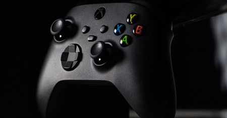 Starsze gry na Xbox Series X dostaną kopa. Microsoft wprowadza funkcję FPS Boost