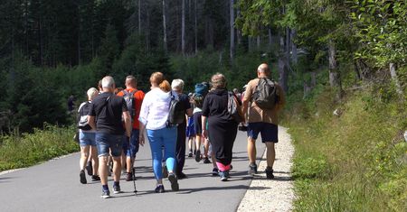 Tłumy nad Morskim okiem. Nagrania z Tatr