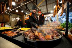 Szaszłyk za 43 zł, pajda chleba za 30 zł. "Paragony grozy" na jarmarku bożonarodzeniowym