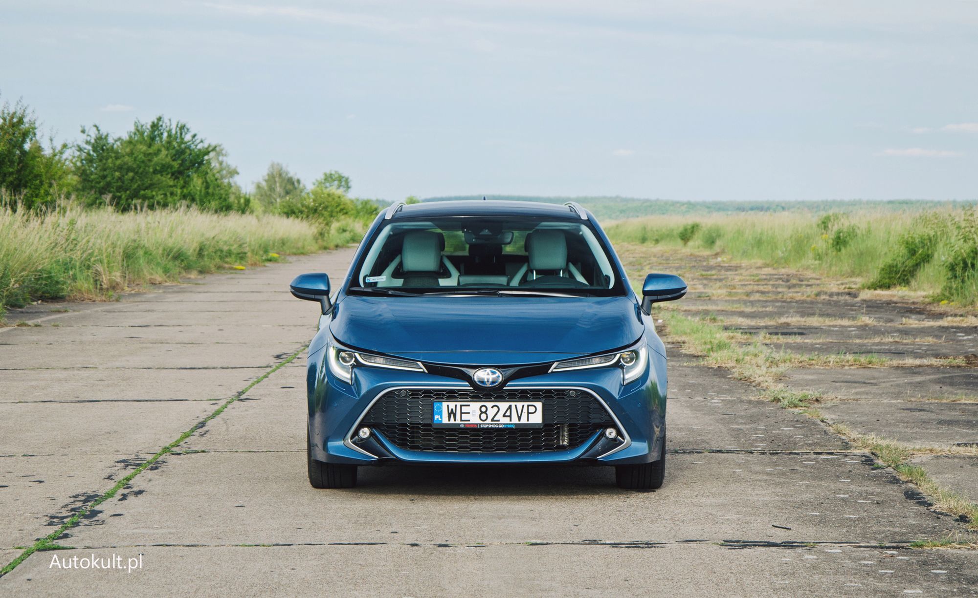 Tak odważnie narysowanej toyoty już dawno nie było. Odrzucając sentymenty, można jej stylistykę porównać nawet ze sportową Suprą.