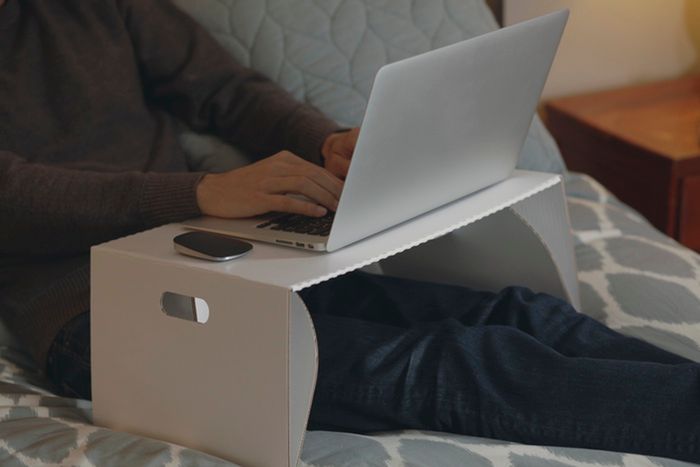 Tanie, lekkie, wygodne. Lapdeck: tekturowa podstawka pod laptopa 2