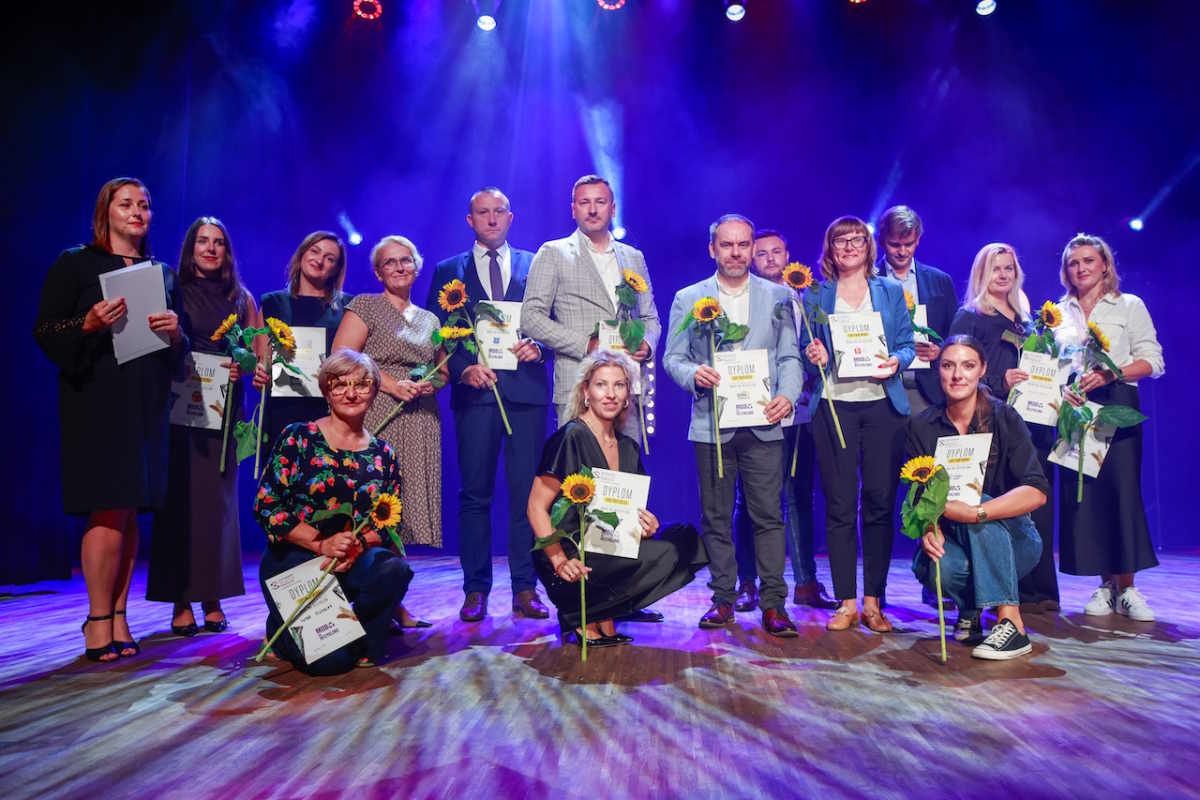 Partnerzy Wielkiego Finału Mody na recykling z dyplomami