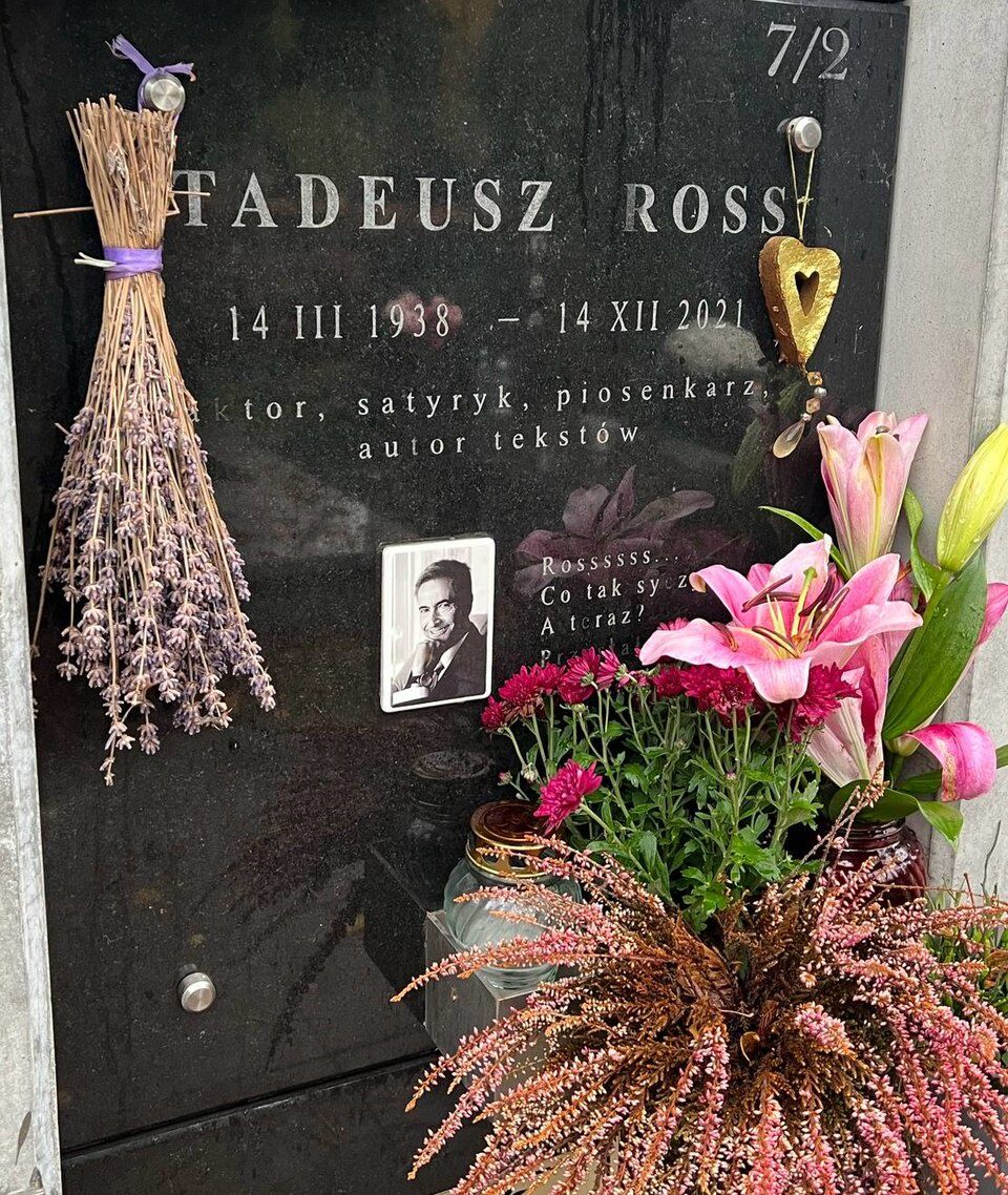 Grób Tadeusza Rossa