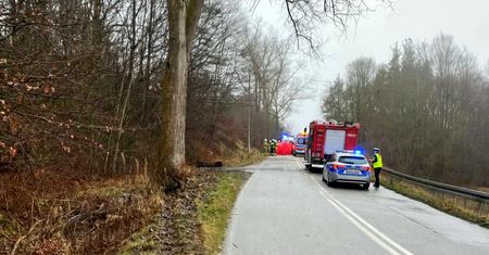 Tragedia w święta. Nie żyją kierowca passata i pasażer