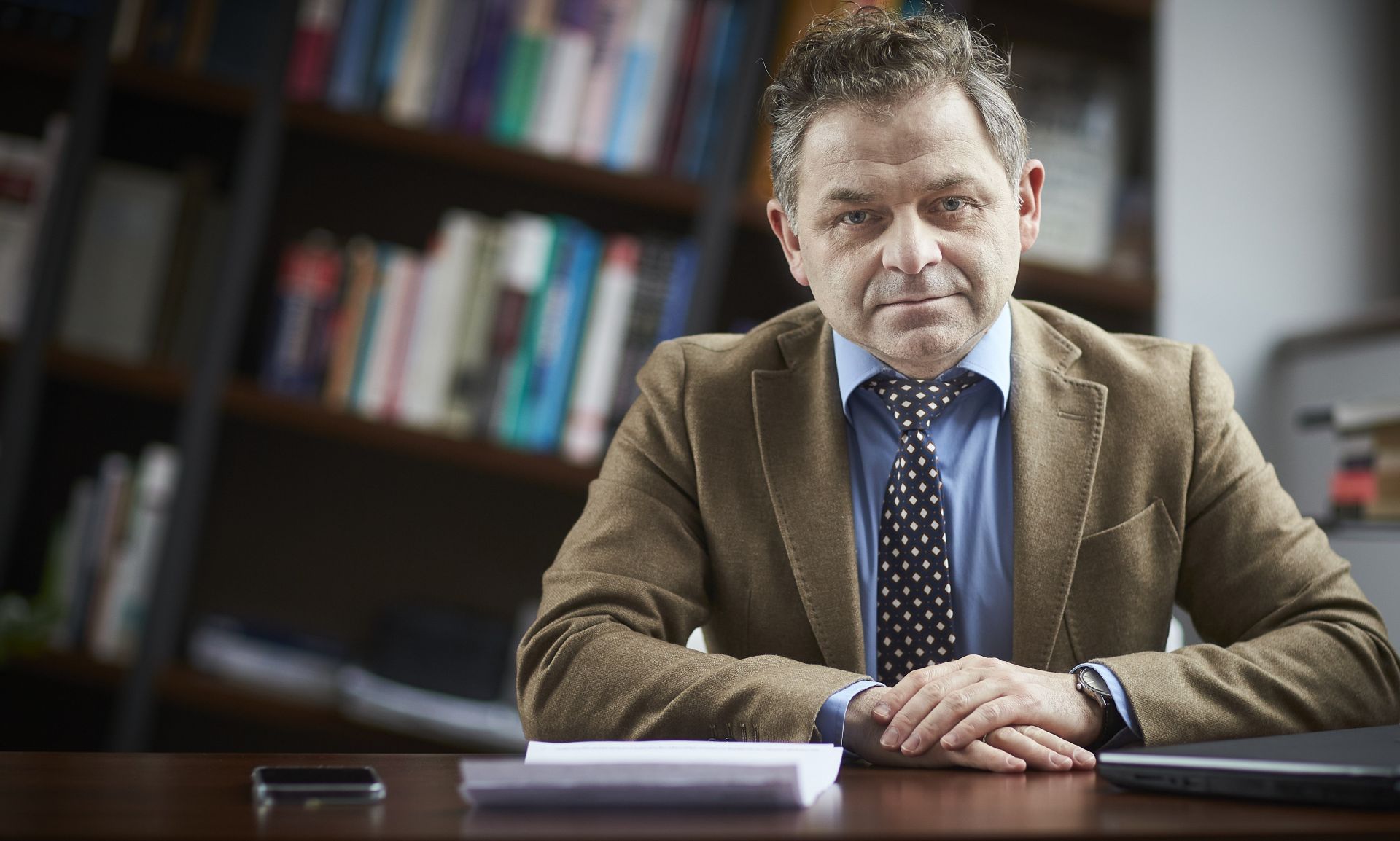 Profesor Piotr Gałecki