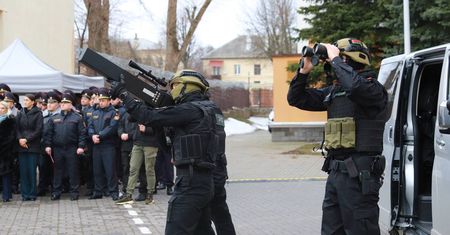 Zbliżają się wybory na Białorusi. Milicja szykuje się na bomby, drony i zamieszki na ulicach