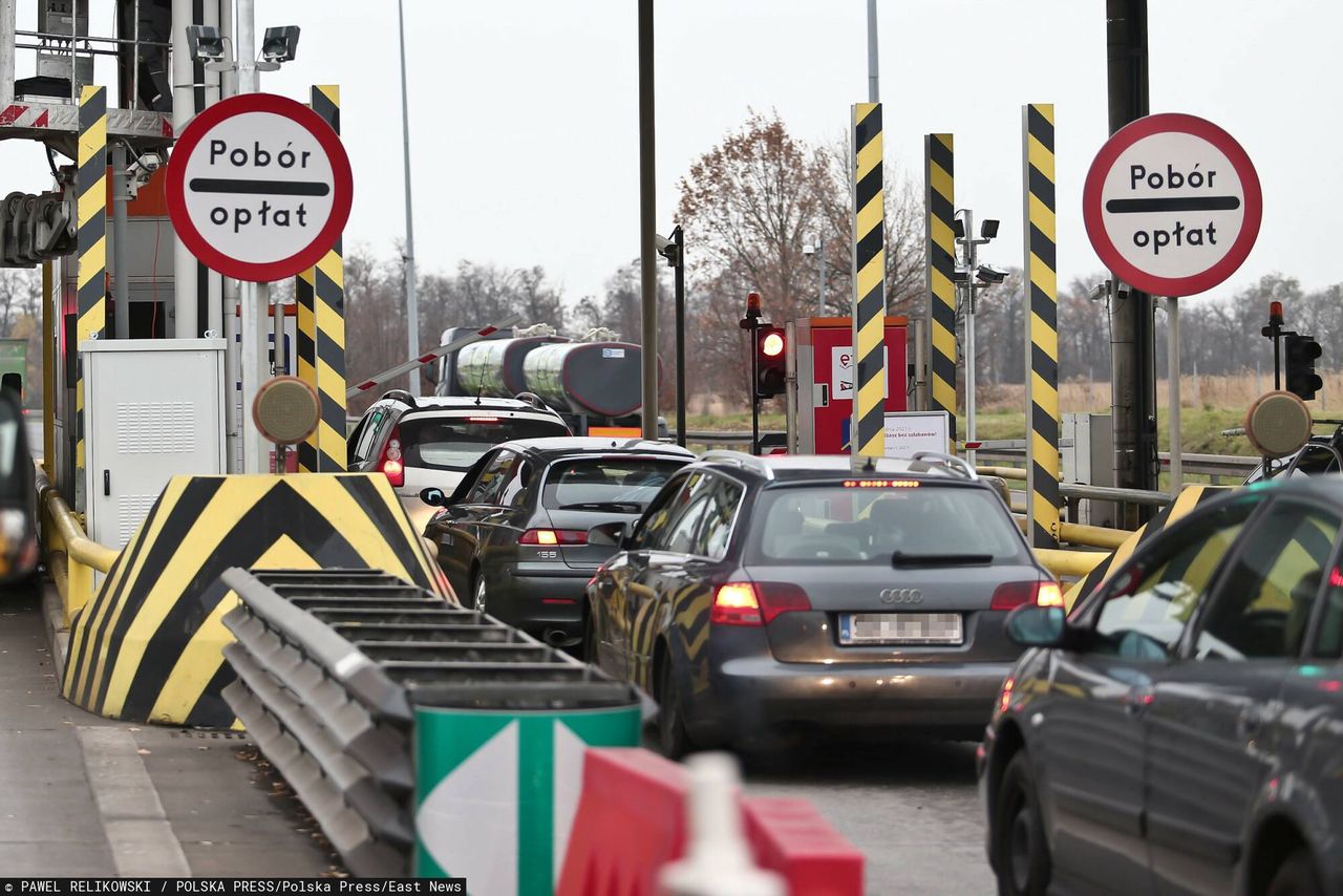 64 zł za przejazd w obie strony. Spór o podwyżki na A4