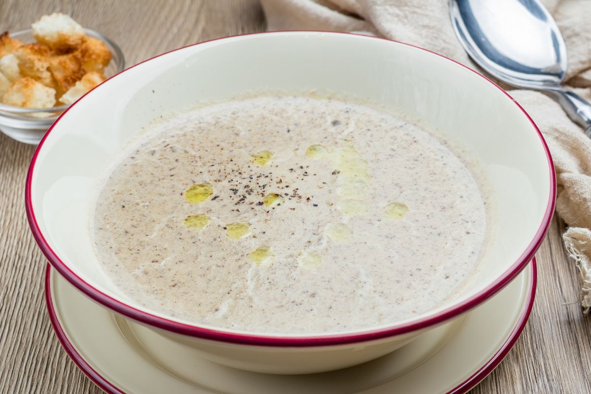 Na Śląsku karmiono nią chorych, dzieci i seniorów. To szybka, tania i bardzo pożywna zupa