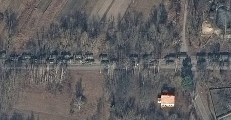 Amerykanie sprzedają Rosji zdjęcia satelitarne Ukrainy? "Podejrzany wzorzec"