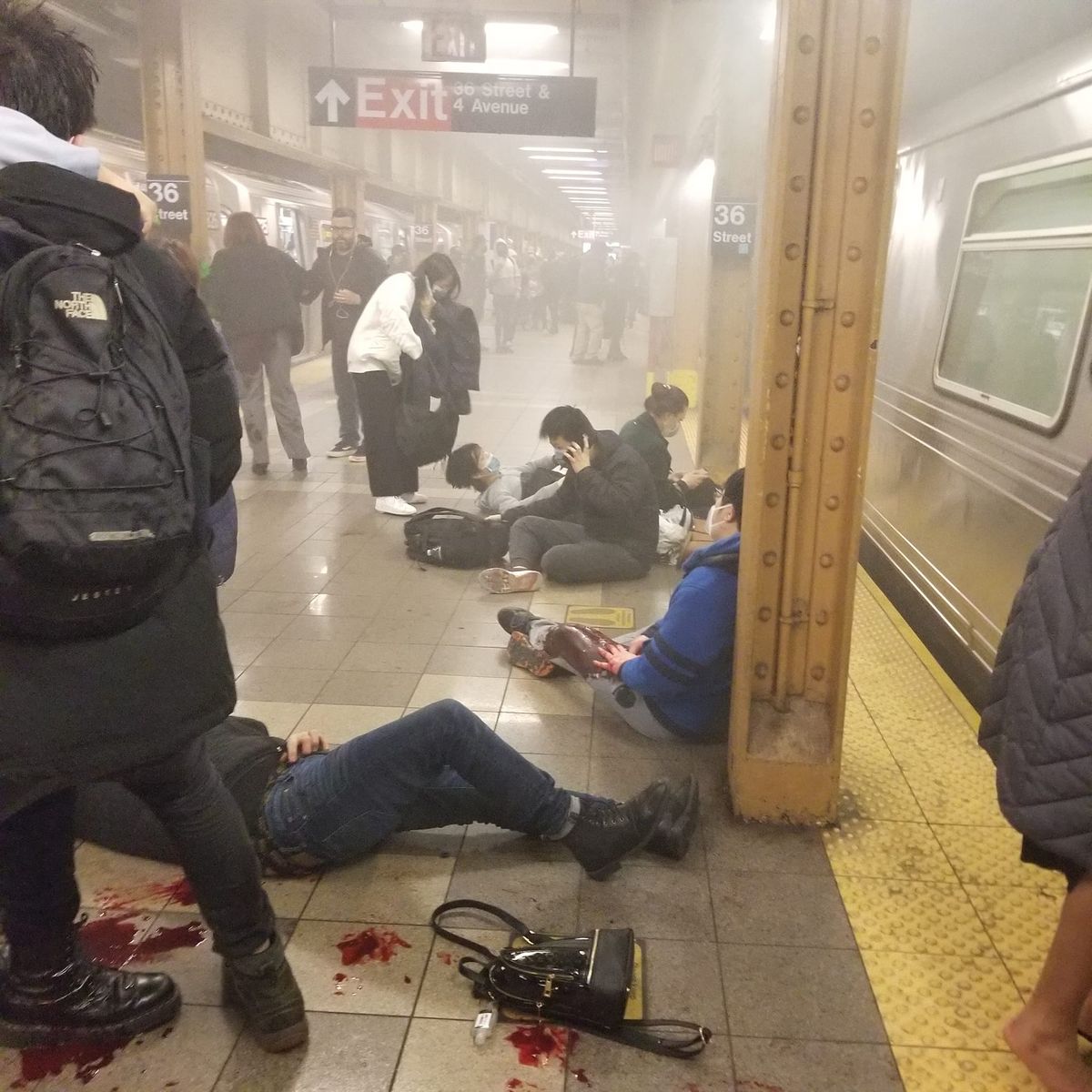 Atak w metrze w Nowym Jorku 