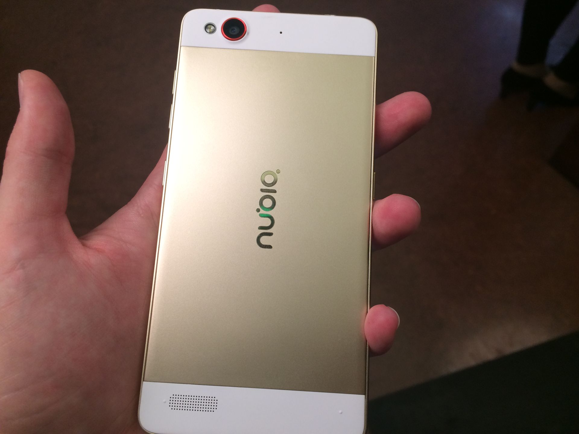 Nubia My Prague oficjalnie. To bardzo cienki, a zarazem mocny średniak 17