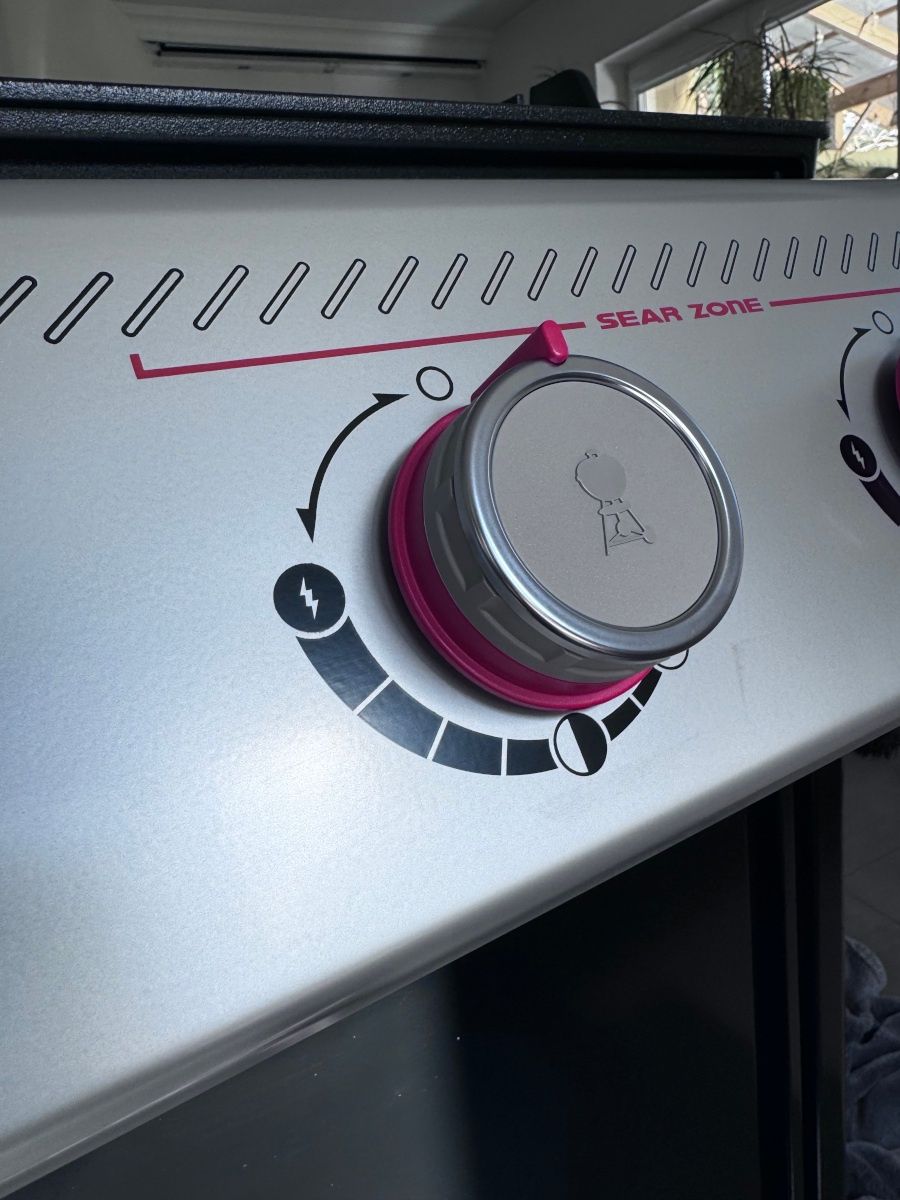 Weber Spirit E-335