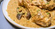 Kurczak w tym sosie to najlepszy pomysł na obiad bez wysiłku. Smakuje rewelacyjnie