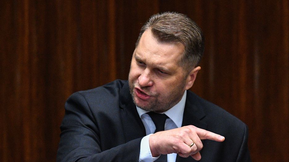 Program "Willa plus", który jest związany Przemysław Czarnkiem, budzi coraz więcej kontrowersji