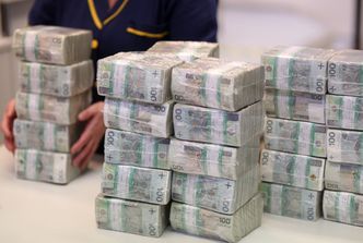 Polski Ład. Rząd chce się zadłużyć u Polaków. Sasin namawia do wykładania pieniędzy