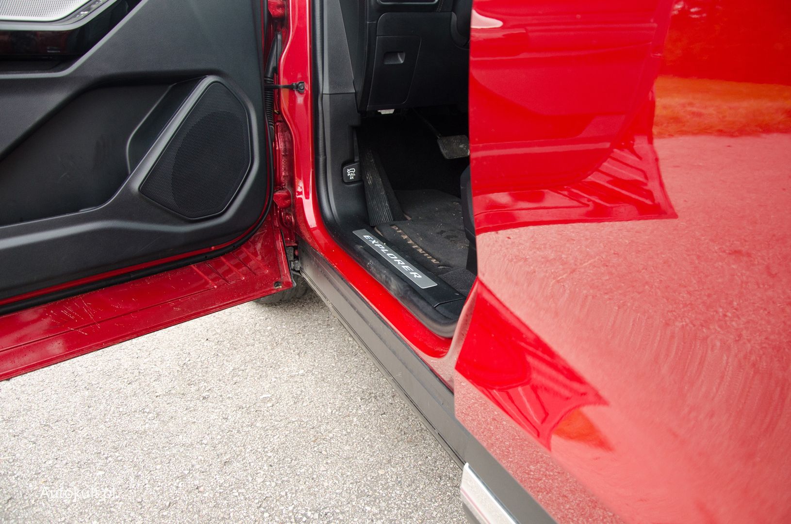Ford Explorer vs. Toyota Highlander