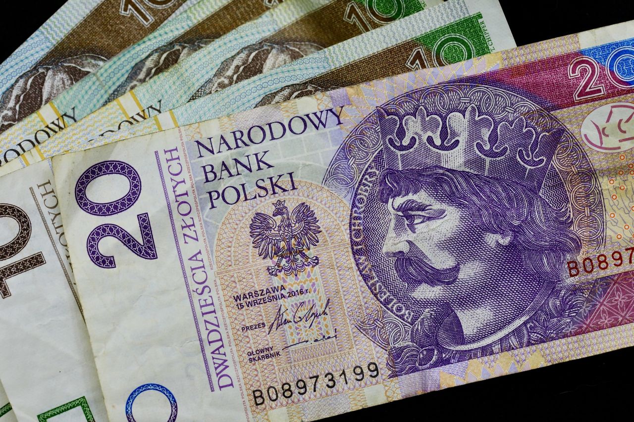 Skarbówka sprawdza przelewy. Oto kiedy może zainteresować się twoim