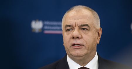 Sasin reaguje na aferę. "Wypłata środków zablokowana"