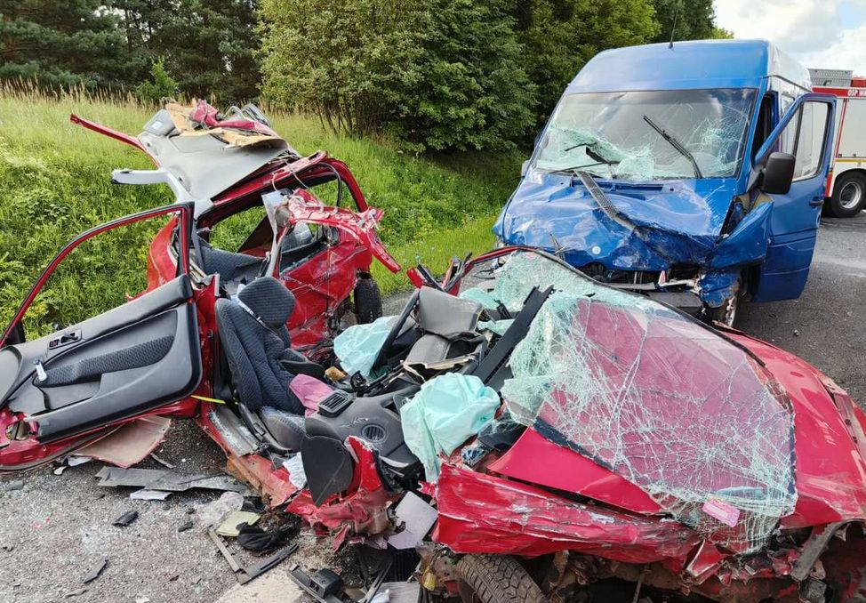 Koszmarny wypadek. Nie żyje kierująca hondą