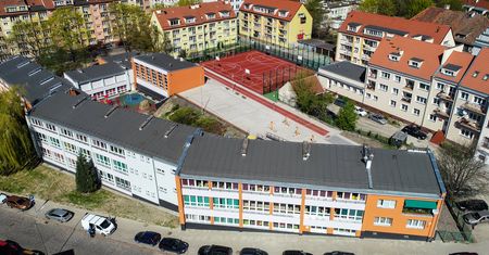 Szczecińscy nauczyciele chcą pomóc restauratorom. Oferują im pieniądze z "trzynastek"