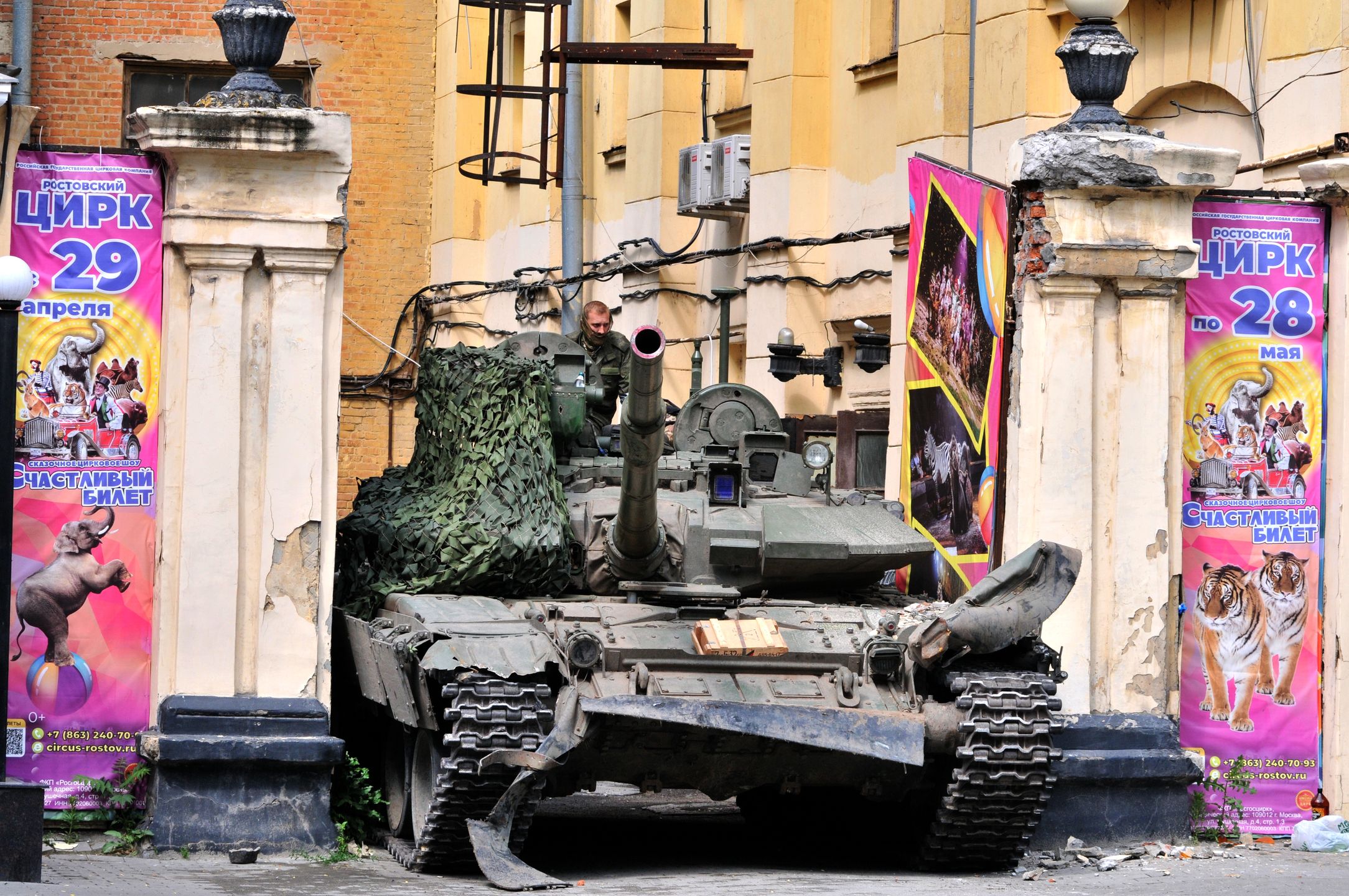 Wagner claims taking control of Russian southern military district in Rostov-Na-DonROSTOV-ON-DON, RUSSIA - JUNE 24: Armored vehicles and fighters of Wagner on streets after the Wagner paramilitary group has taken control of the headquarters of Russia's southern military district in Rostov-on-Don, Russia on June 24, 2023. (Photo by Arkady Budnitsky/Anadolu Agency via Getty Images)Anadolu Agencymoscow, prigozhin, rostov, russian forces, tanks, tension, wagner