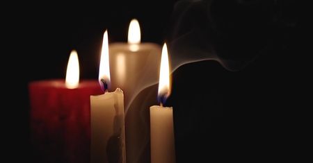 Wieczór andrzejkowy w Muzeum Wsi Lubelskiej. Wróżby i gawędy przy świetle lamp