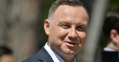 Wybory prezydenckie 2020. Nietypowy apel. Zjednoczenie Chrześcijańskich Rodzin prosi o wycofanie się kontrkandydatów Andrzeja Dudy