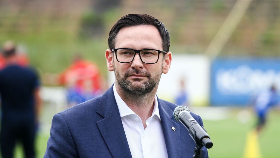 Energa z Grupy Orlen sponsorem Stomilu Olsztyn
15.06.2023 Olsztyn Energa Grupa Orlen zostala sponsorem strategicznym drugoligowego Stomilu Olsztyn. Umowa zostala podpisana na sezon 2023/2024 fot. Artur Szczepanski/REPORTER n/z Daniel Obajtek prezes PKN Orlen
Artur Szczepanski/REPORTER