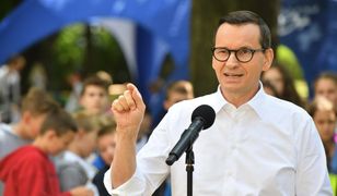 Kiedy 800 plus? Dodatkowe przelewy dopiero za kilka miesięcy