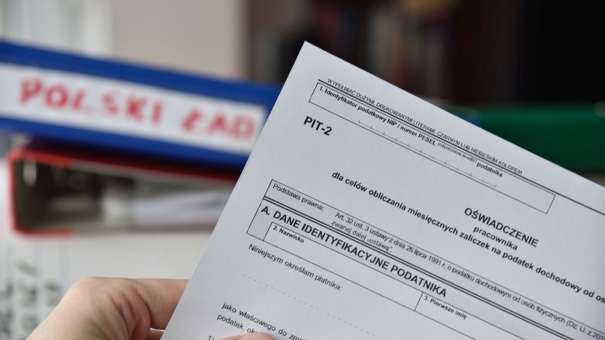 Polski Ład wprowadził mnóstwo zamieszania. Między innymi PIT-2. 